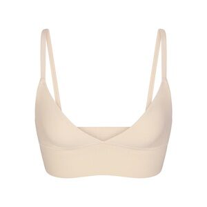 SKIMS Fits Everybody Triangle Longline Bralette
in Sand